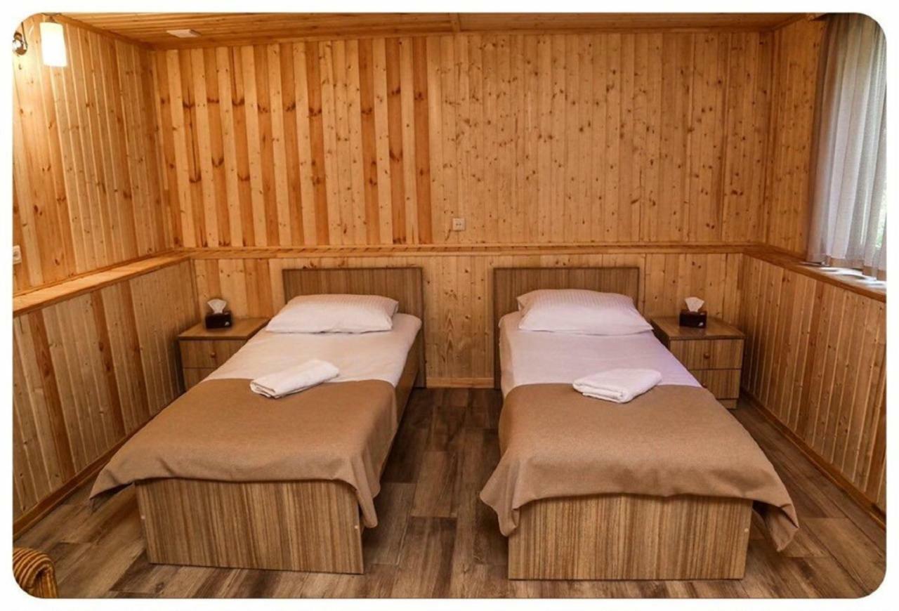 Hayi Tun Guest House Горис Екстериор снимка